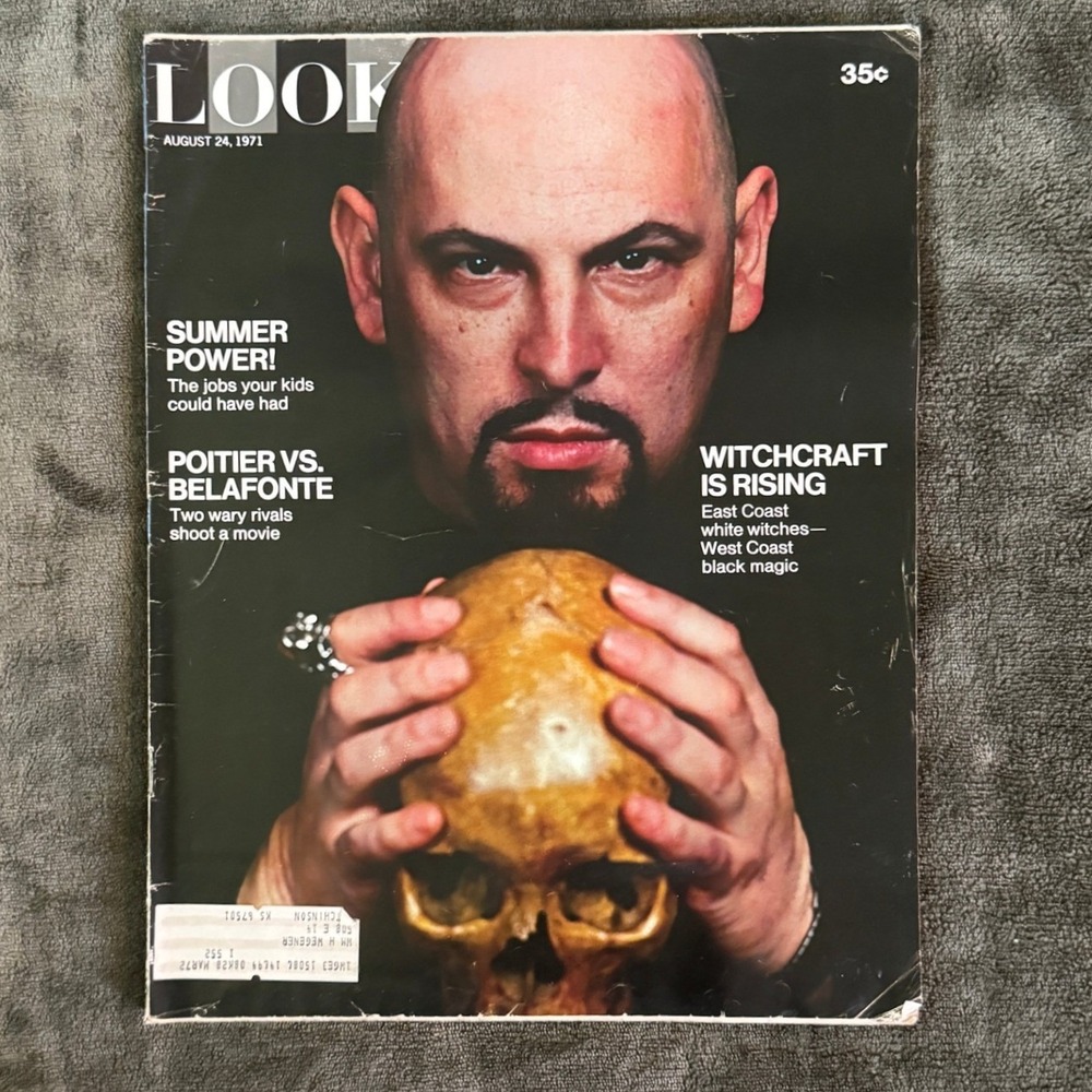 Vintage LOOK Magazine August 1971 Anton LaVey Witchcraft Poitier Belafonte